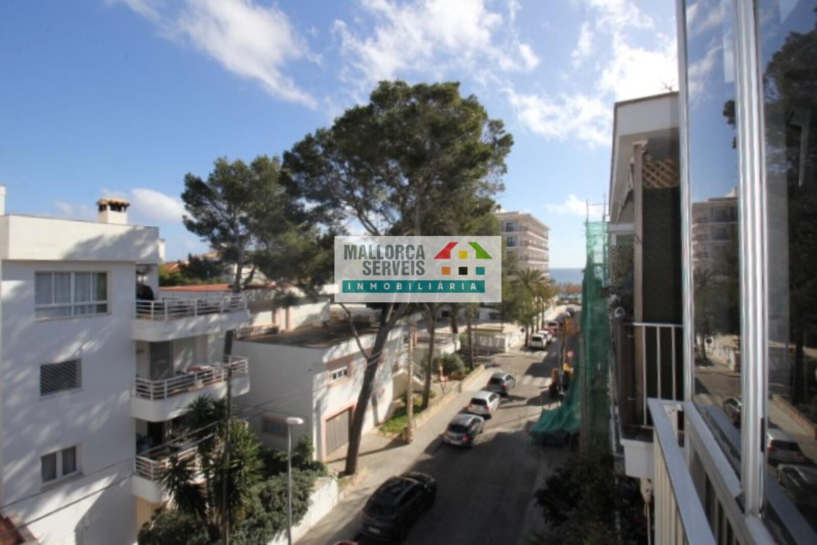 - REFURBISH-OBJECT- PLAT IN CALA MILLOR WITH LATERAL SEAVIEW