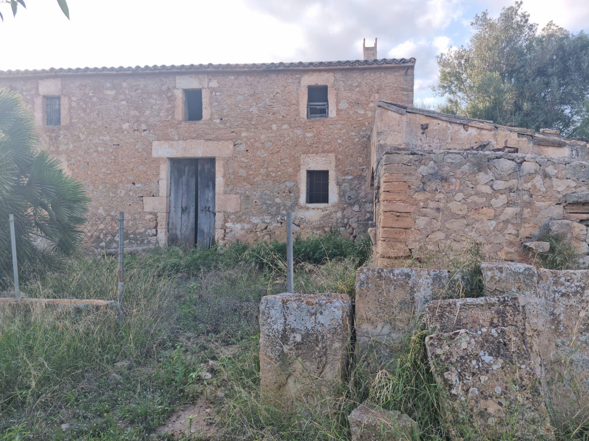 CASA DE CAMPO A REFORMAR COMPLETAMENTE ZONA SAN LORENZO